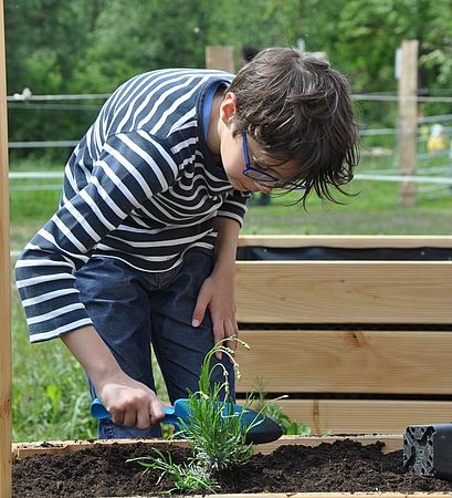 Umweltlotterie: Kinder gärtnern im Jahreslauf