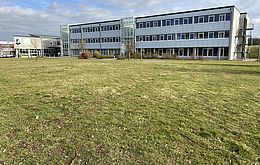 Umweltlotterie: Bepflanzung des Schulhofes der Peter-Paul-Cahensly-Schule und Einrichtung von "Grünen Klassenzimmern" Umweltlotterie: Bepflanzung des Schulhofes der Peter-Paul-Cahensly-Schule und Einrichtung von "Grünen Klassenzimmern"